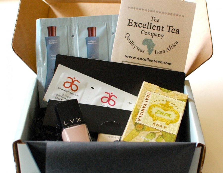 Petit Vour box