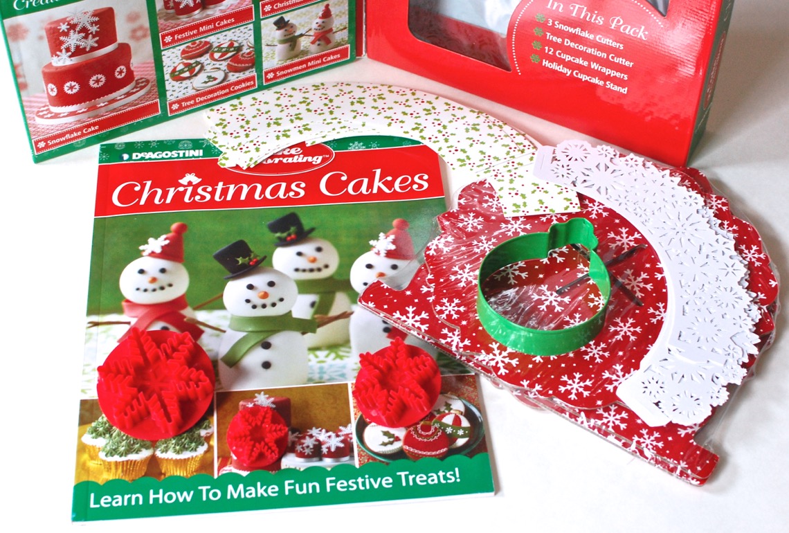 Christmas Cake Decorating Kit Review & Giveaway (10 Winners!)  2