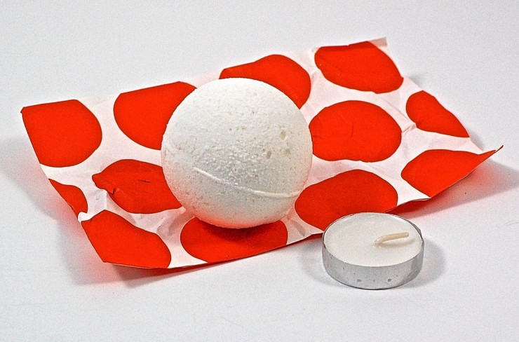 bath bomb