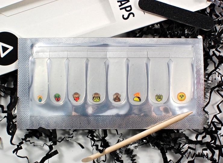 Emoji nail wraps