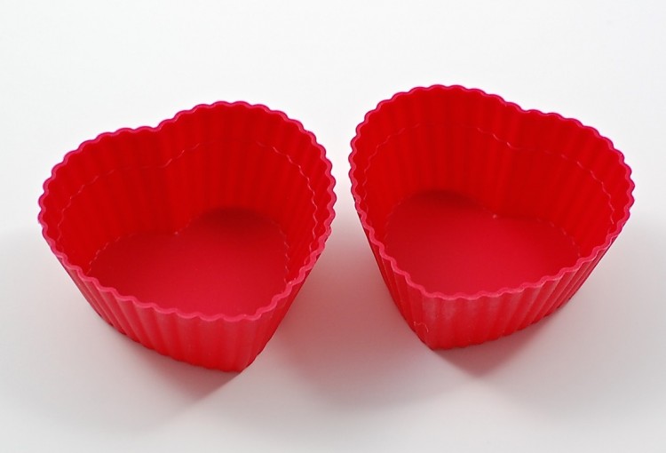 heart-shaped cupcake cups