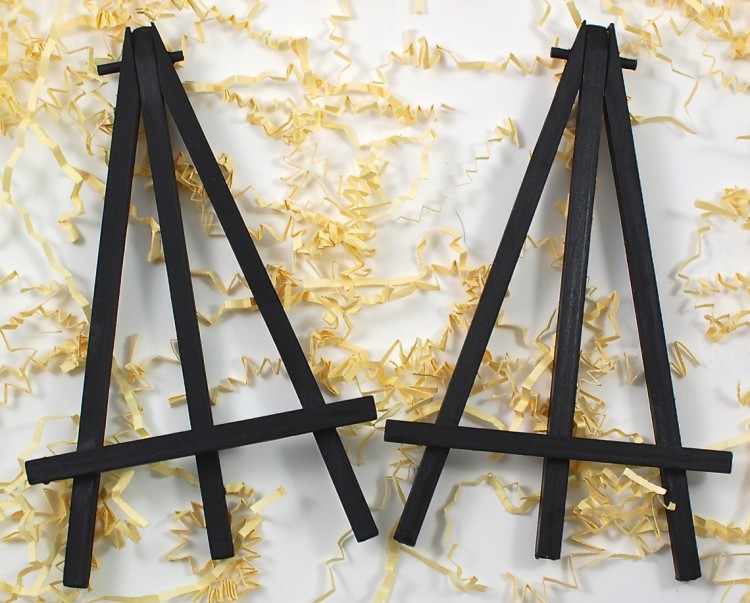 easels