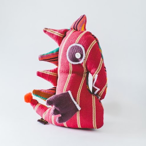 GlobeIn seahorse pillow