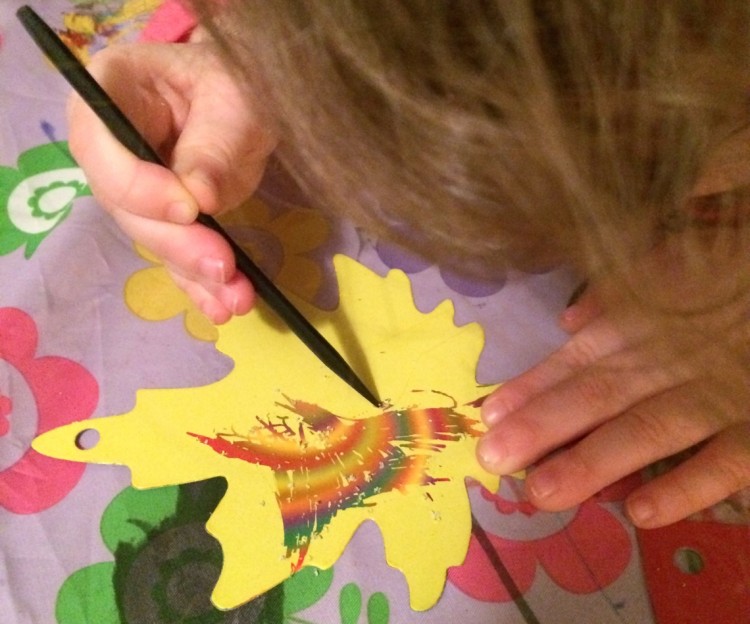 coloring leaves