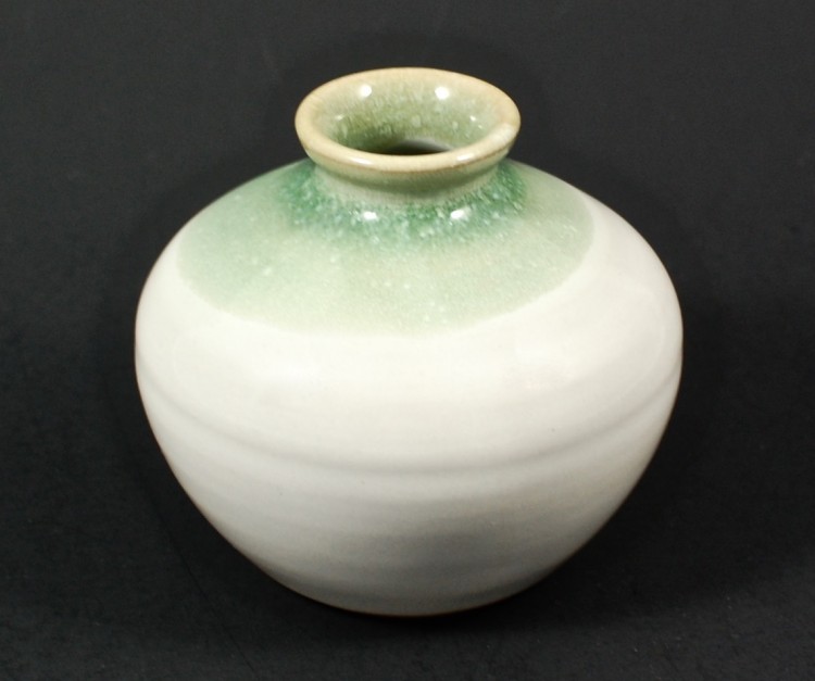 GlobeIn bud vase