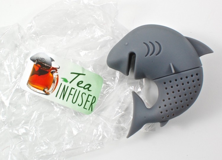 shark tea infuser