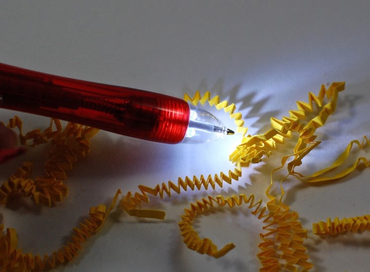 lighted tip pen