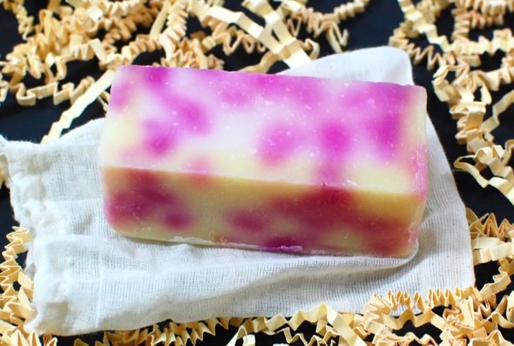 red clover & tea soap