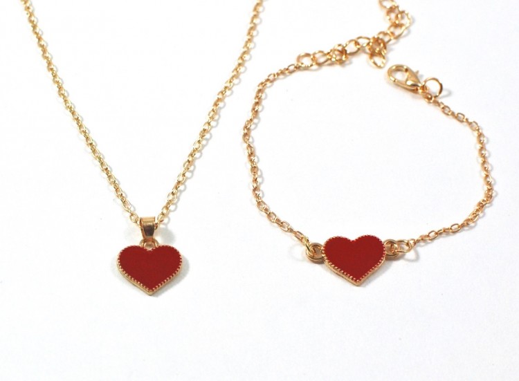 heart necklace