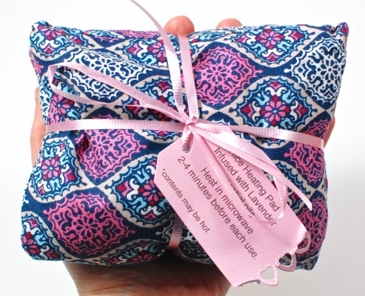 aunt-flo-pamper-pack-march-2016 - 7