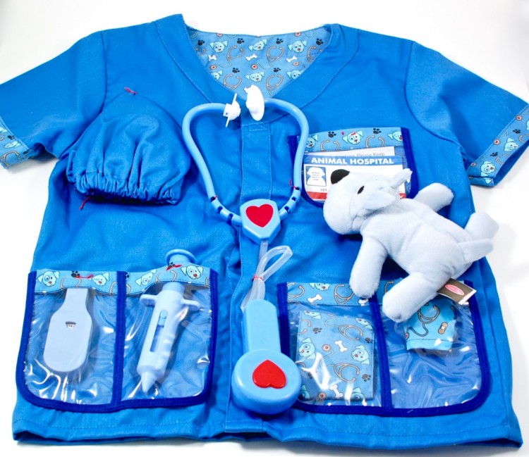 Melissa & Doug vet costume