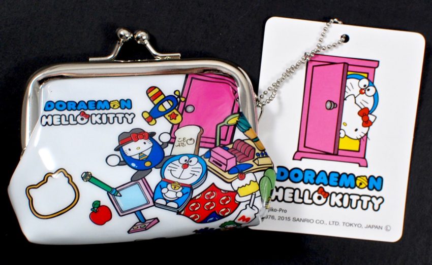 hello kitty purse