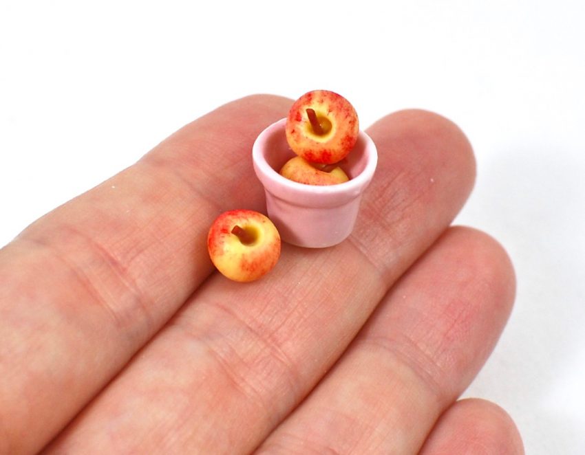miniature apples