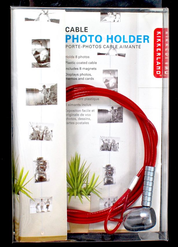 Kikkerland cable photo holder