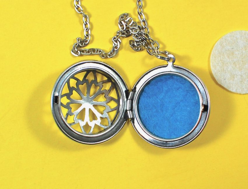 aromatherapy necklace