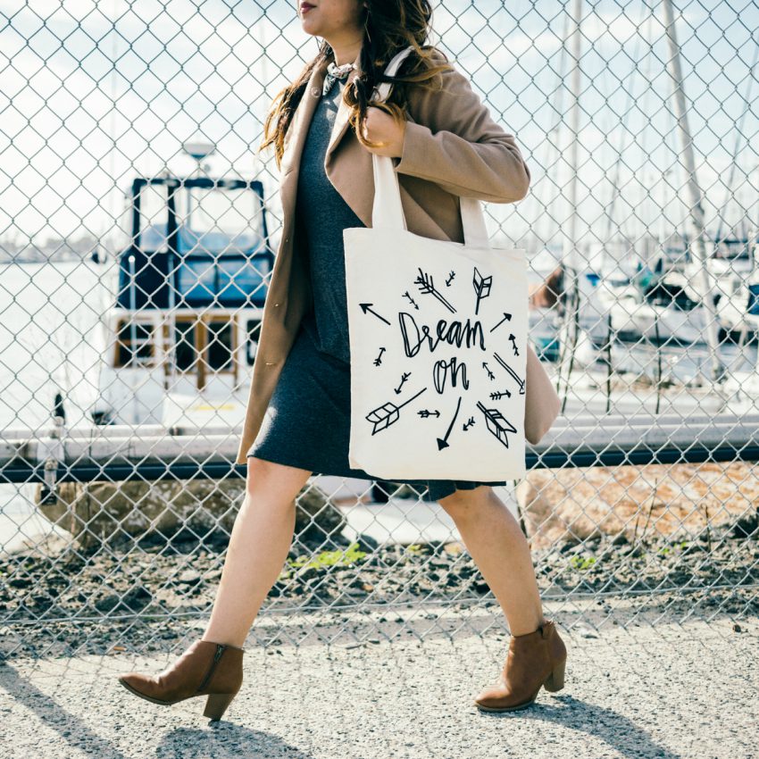 GlobeIn dream on tote