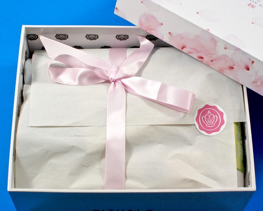 Glossybox sakura box review