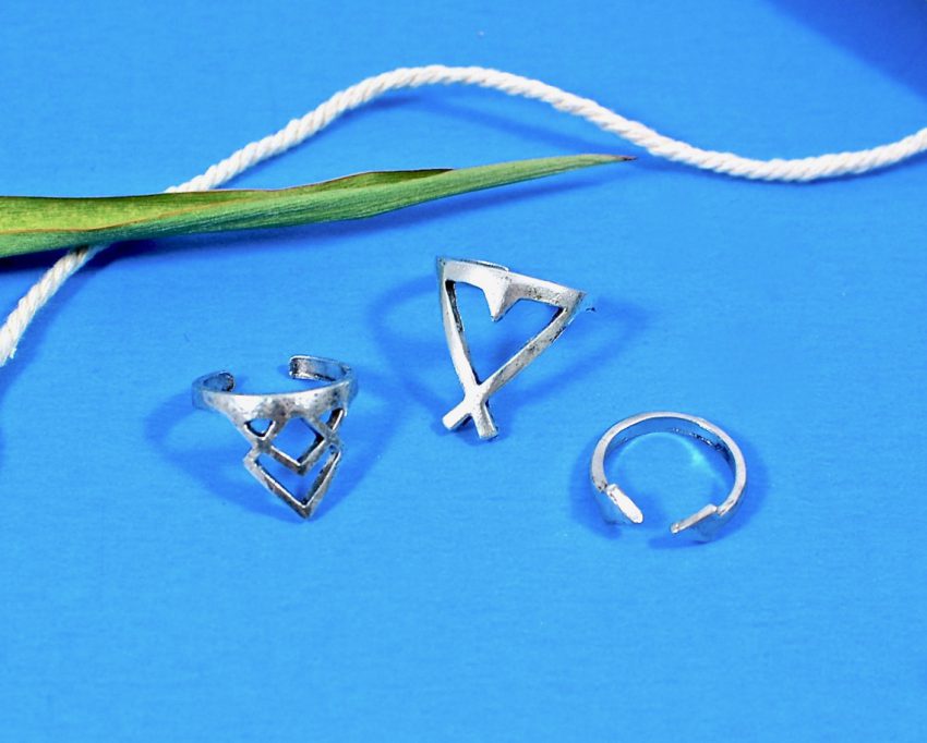 Pop Shop America rings