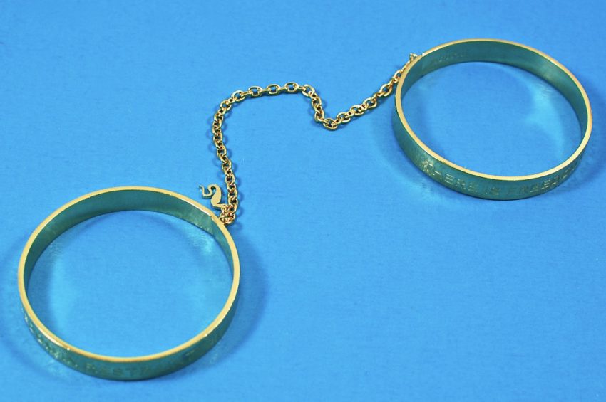  Cleo Bangle Handcuffs by Unbound
