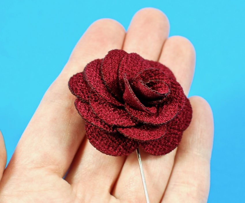 The Dark Knot lapel pin