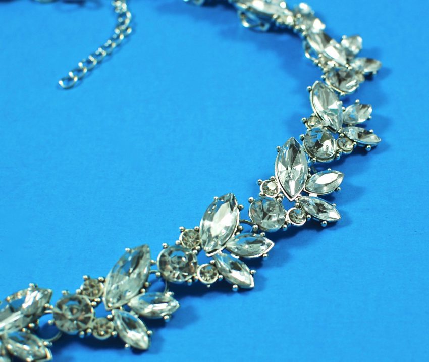 crystal choker