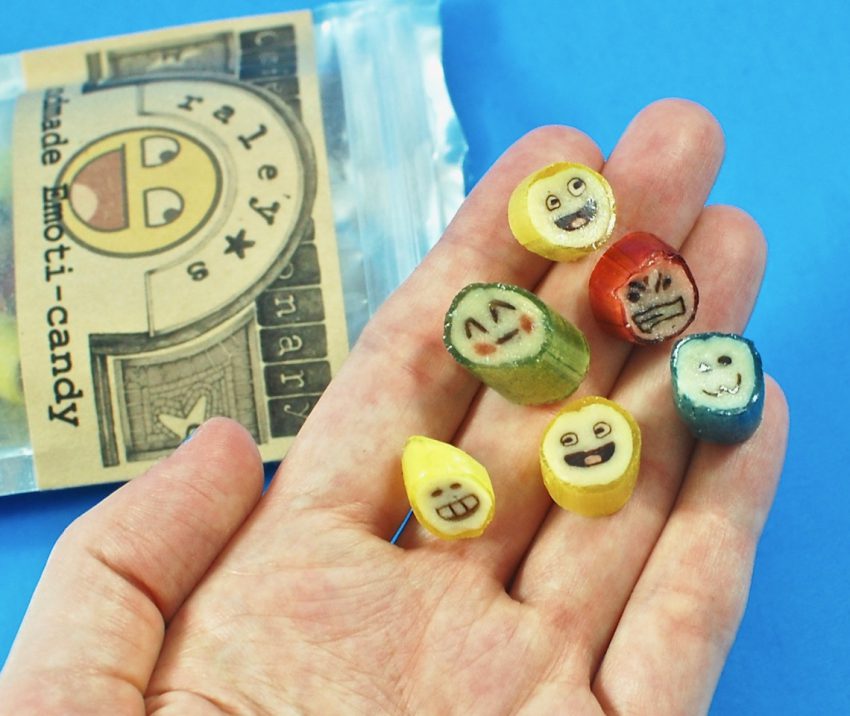 emoticon candy
