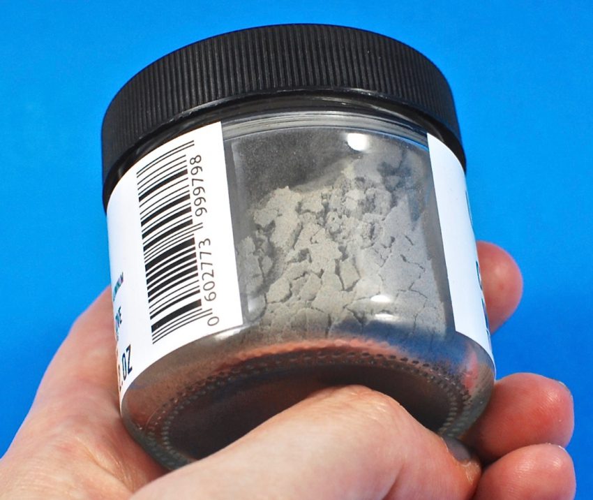 charcoal tooth powder