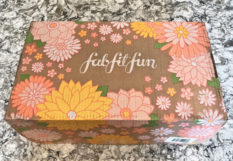 FabFitFun Spring 2021 box review